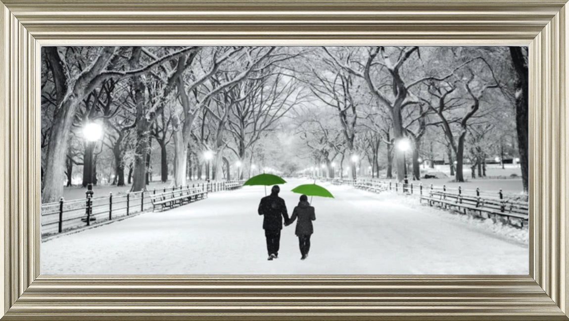 Romantic Stroll Green