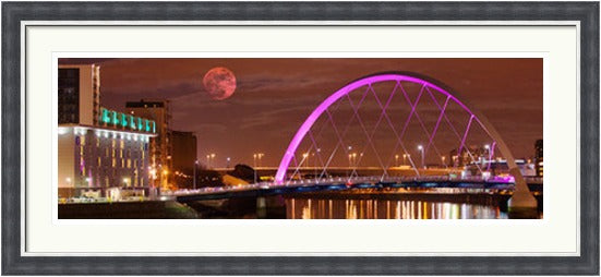 Nightfall Over Glasgow by Ian Marshall