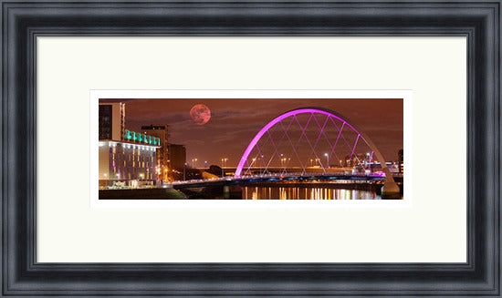 Nightfall Over Glasgow by Ian Marshall