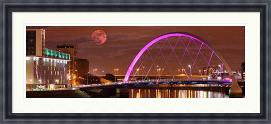 Nightfall Over Glasgow by Ian Marshall